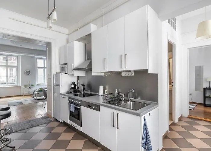 Prime Midtown Apartment *